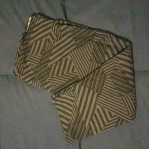 Short length workout pants